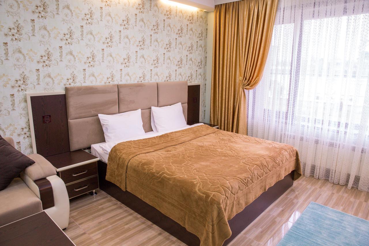 Semeni Hotel & Restaurant Mingəçevir Esterno foto